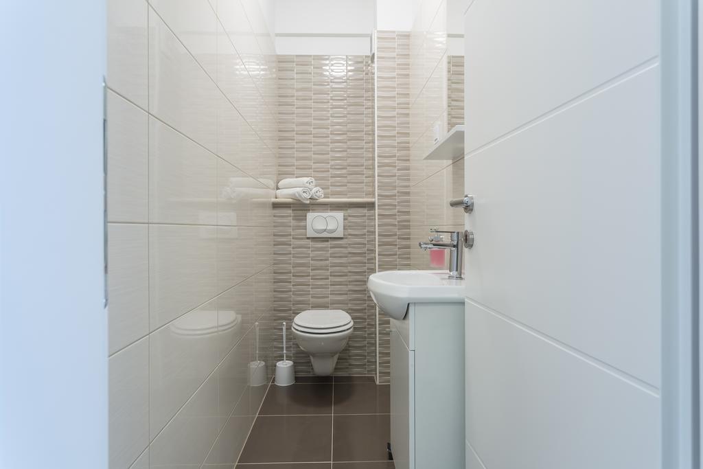 Apartments Biserka ボル エクステリア 写真