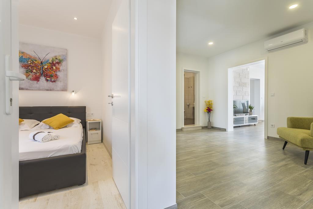 Apartments Biserka ボル エクステリア 写真