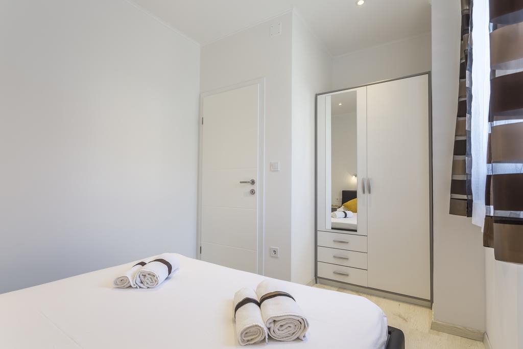 Apartments Biserka ボル エクステリア 写真